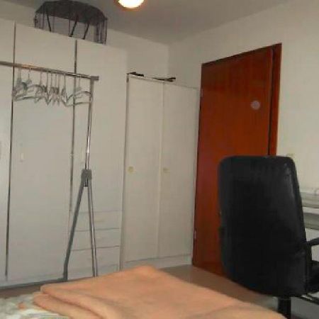 Duesseldorf - Separates, Privates Zimmer Kültér fotó